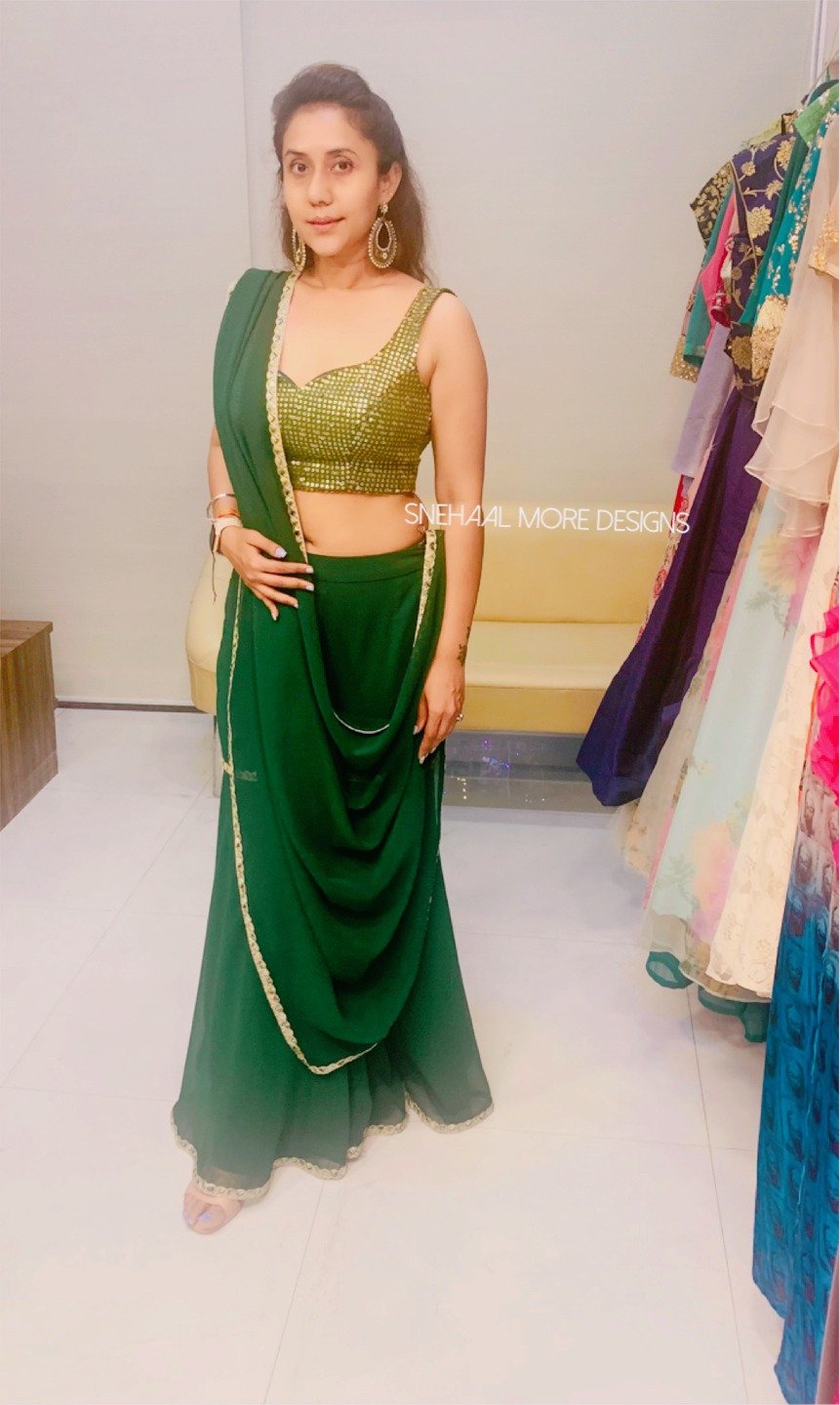 Mehendi Green Silk Pant Style Saree for Rent